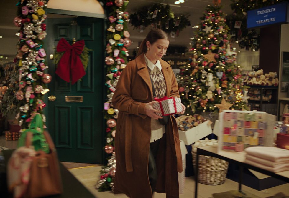 John Lewis Christmas ad stars sister in last-minute dash back in time