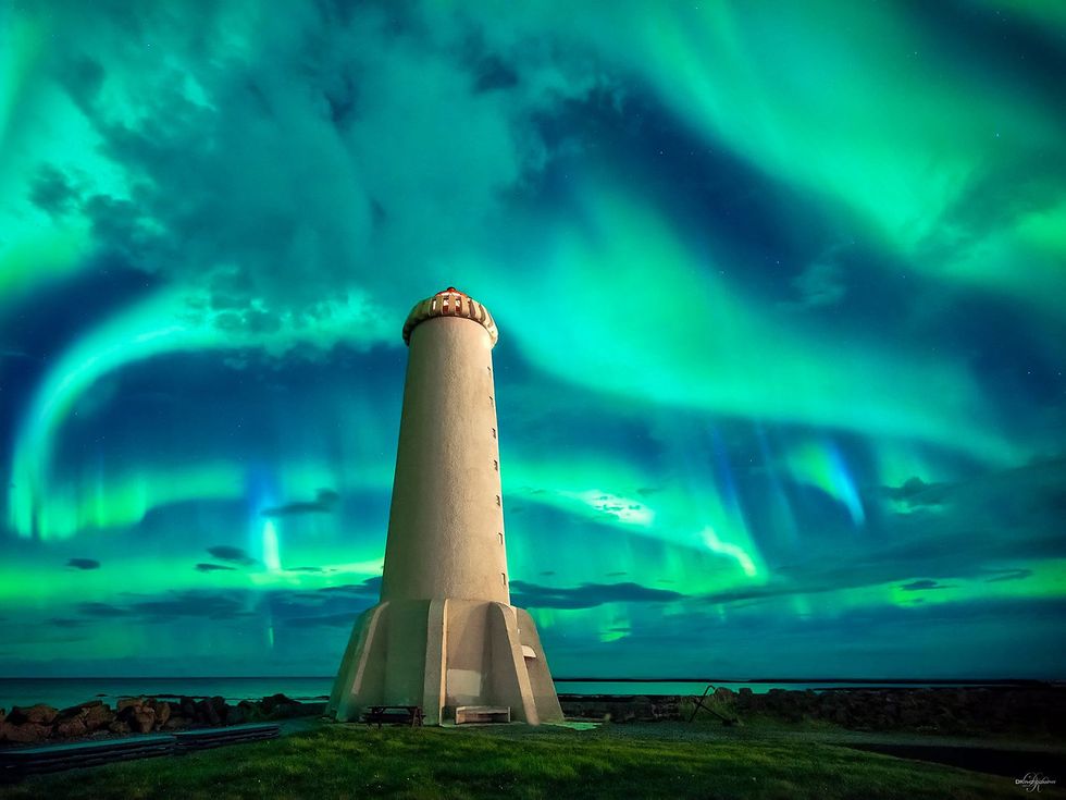 This Northern Lights proposal will take your breath away | indy100 ...