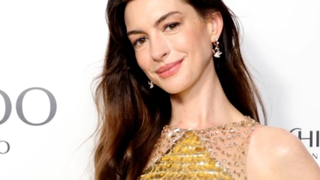 Anne Hathaway describes 'gross' way a directed tested for on screen  chemistry | indy100