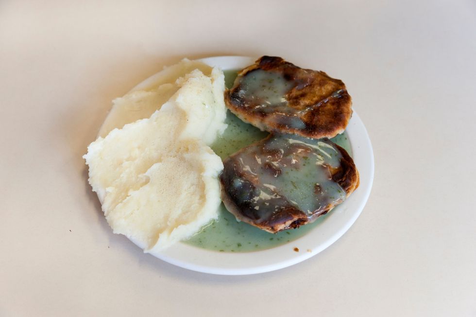 Give protected status to traditional pie and mash, campaigners urge