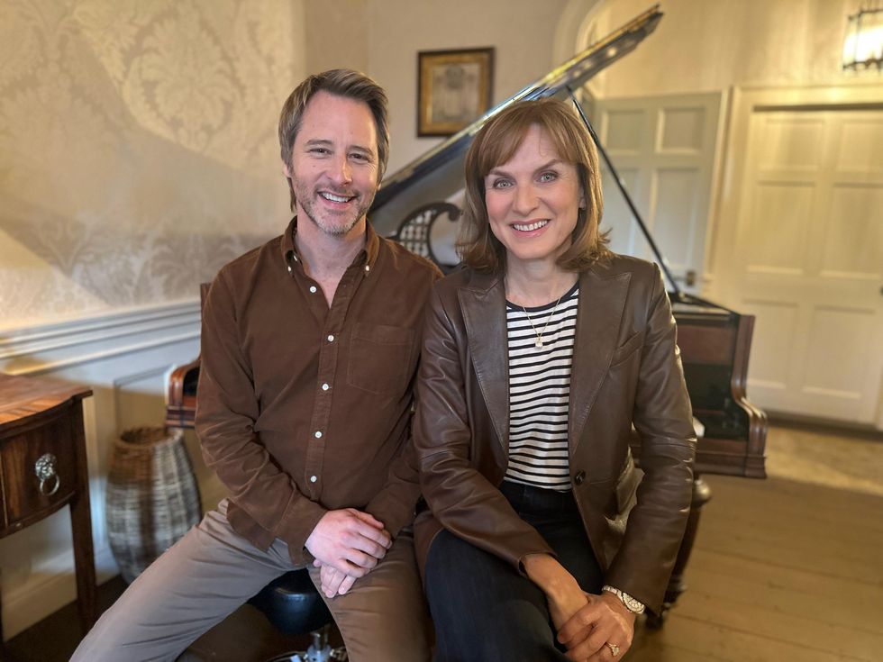 TV show appeals for help to prove Chesney Hawkes’ piano was owned by John Lennon