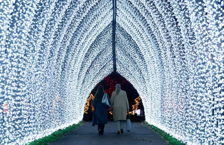 https://www.indy100.com/media-library/christmas-at-kew.jpg?id=50919116&width=776&quality=85