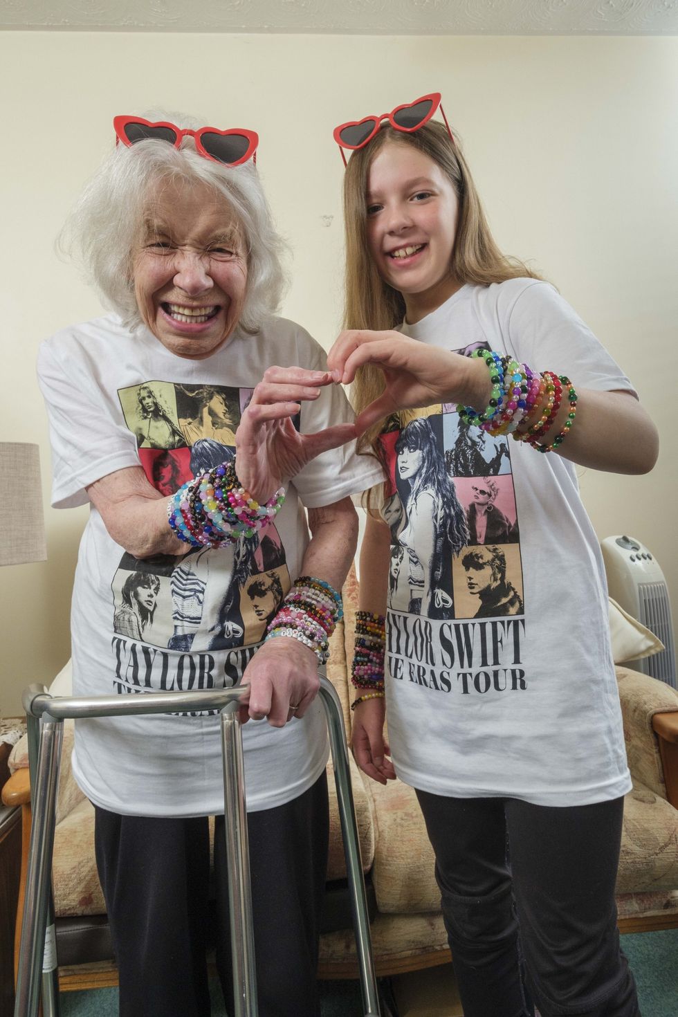 Taylor Swift fan, 11, makes hundreds of friendship bracelets for the elderly