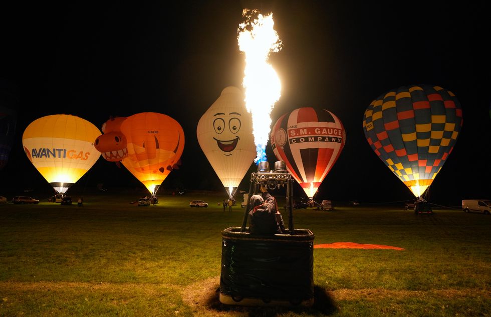 Hot air balloons light up Longleat in 75th anniversary festival