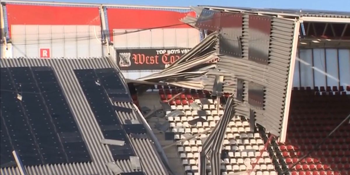 Az Alkmaars Afas Stadion Roof Collapses In High Winds Indy100