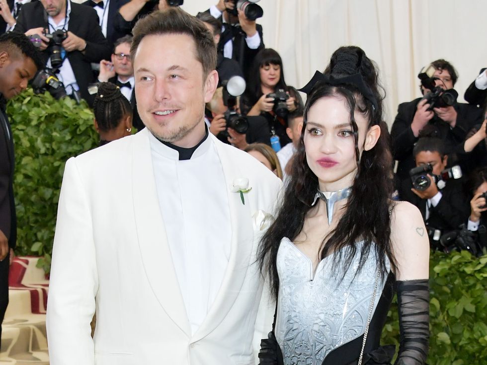 Grimes takes dig at ex Elon Musk in new song 'Player of Games' - Articles