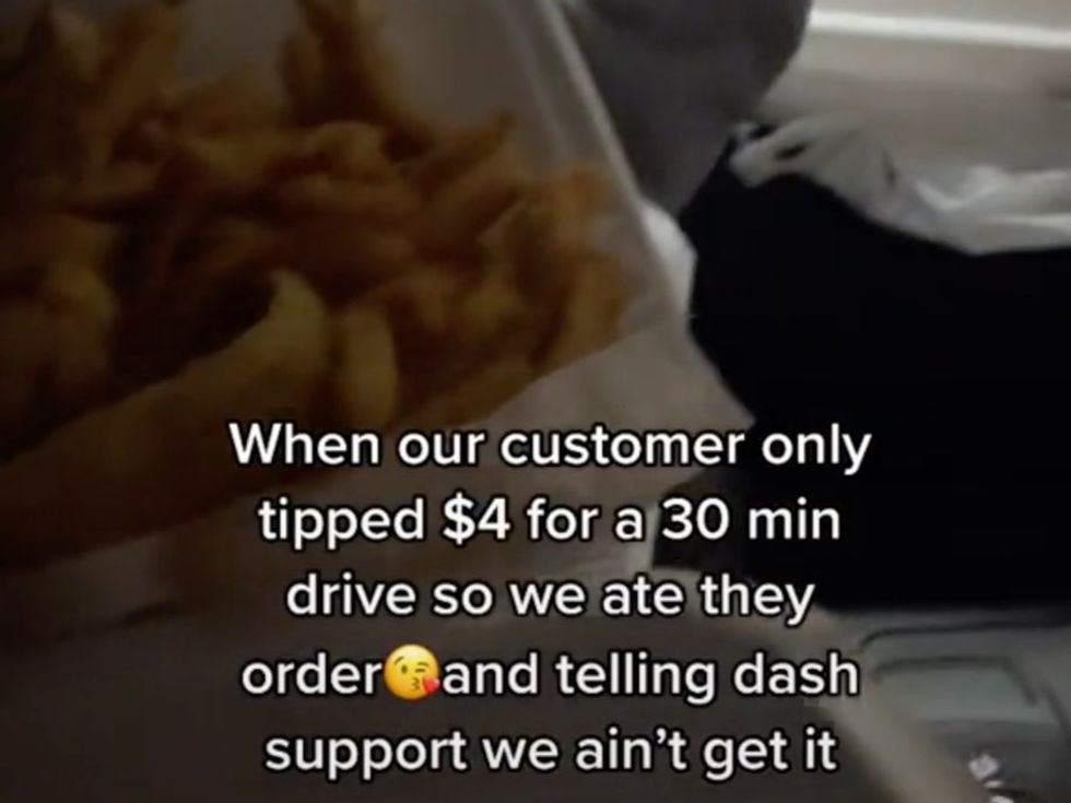 A DoorDasher Ate A Customer's Food Over A $1 Tip & The 'Toxic' Debate Is  Dividing TikTokers - Narcity