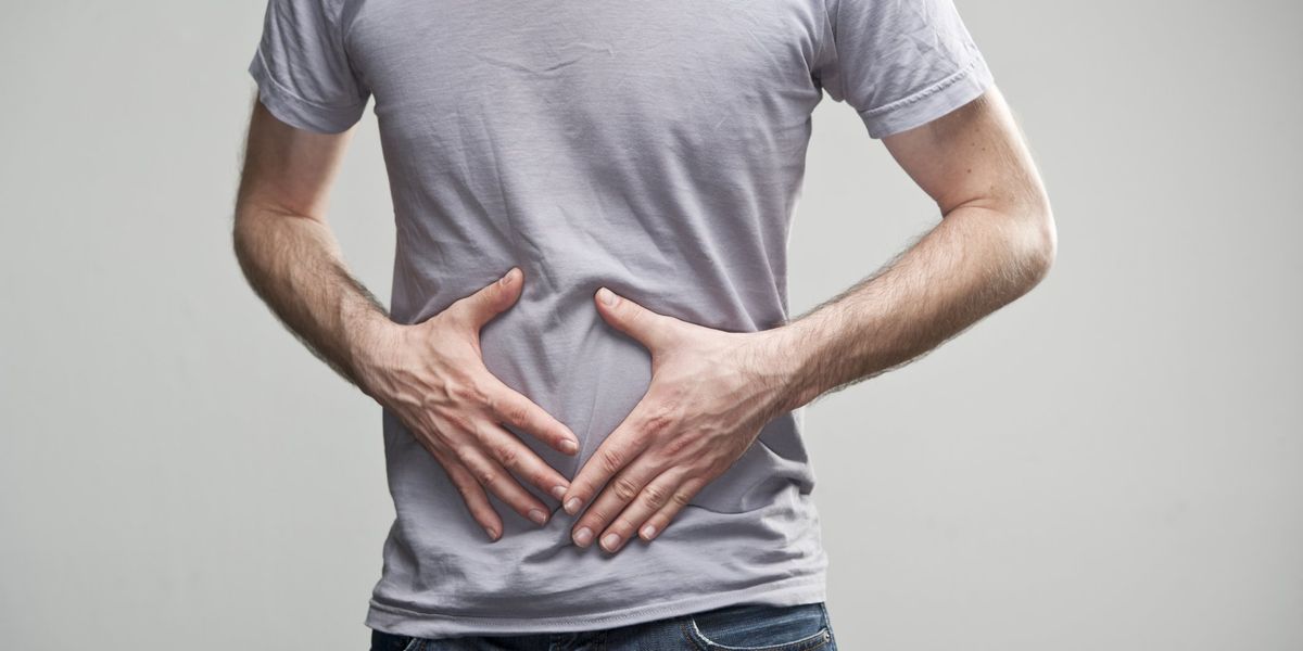 Hourglass syndrome': The dangers of sucking in your stomach too much