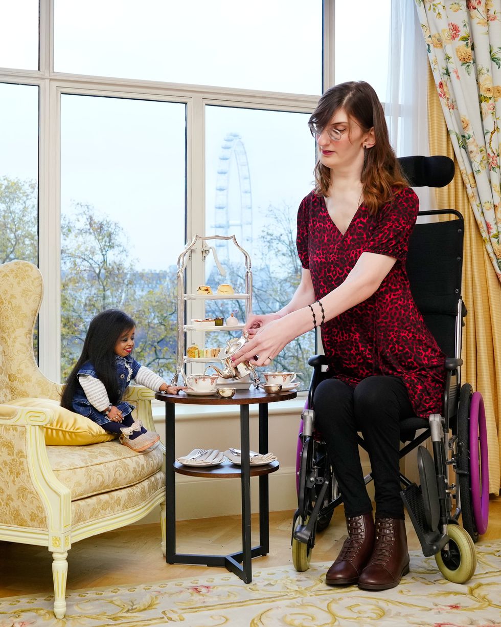 World’s tallest and shortest women meet for afternoon tea in London