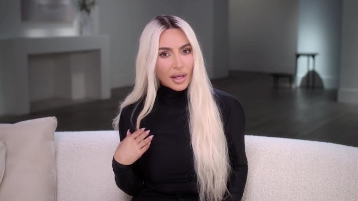 Kourtney Kardashian trolls sister Kim over infamous TV moment | indy100