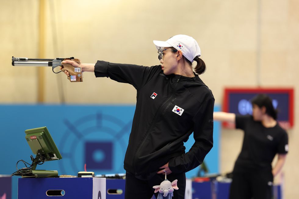 South Korean shooter Kim Yeji wins silver at Olympics and dubbed the ...