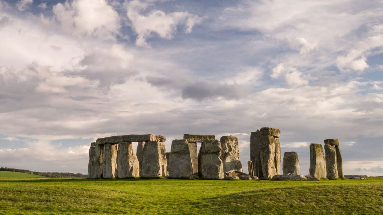 Lost boulder provides vital clue to Stonehenge's history