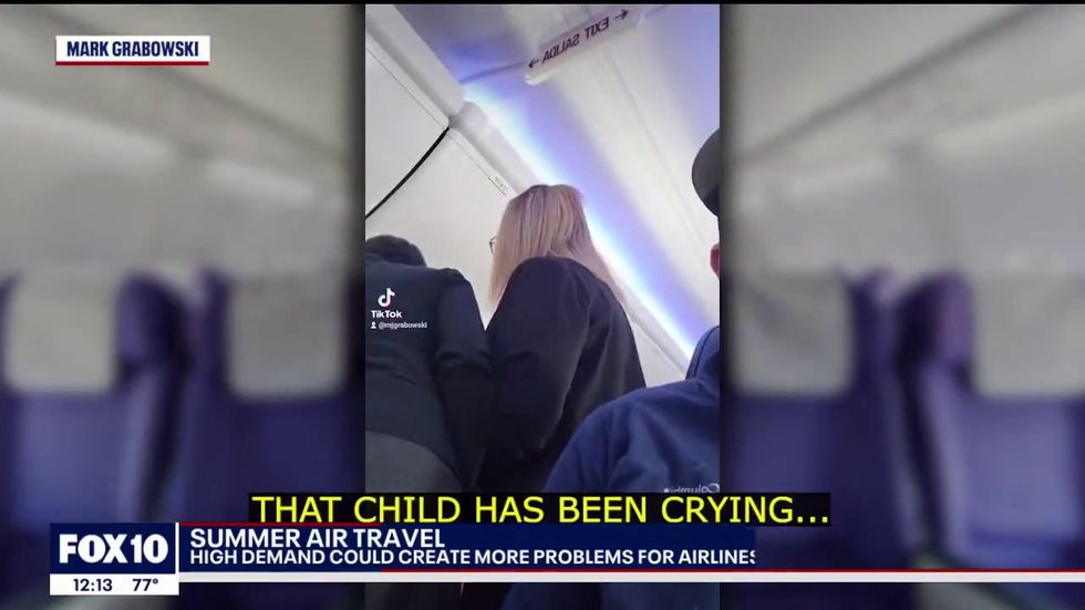 Savannah Chrisley Thrown Off Flight, Unruly Passenger