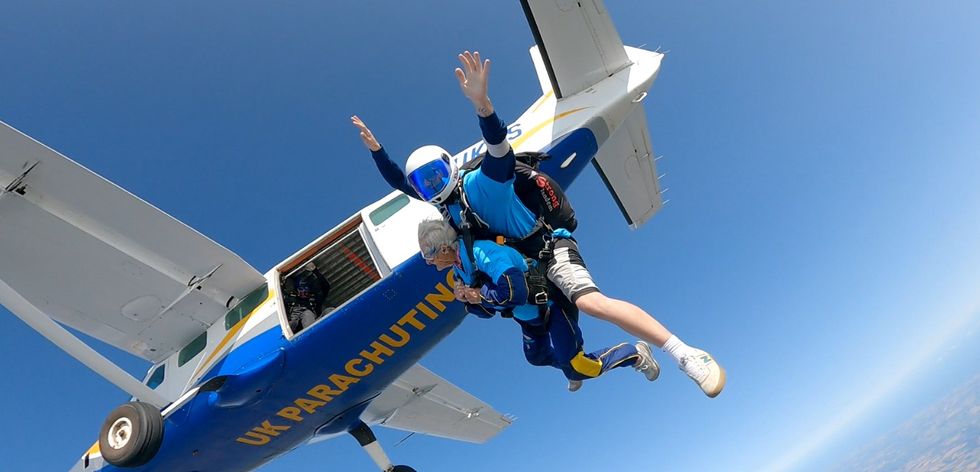 War veteran celebrating 102nd birthday becomes Britain’s oldest parachutist