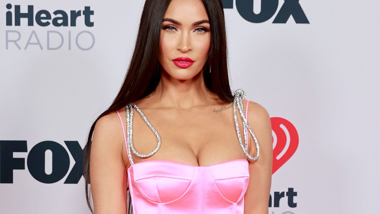 Megan Fox Body Porn - Megan Fox sets the record straight after referring to Donald Trump as a  'legend' | indy100