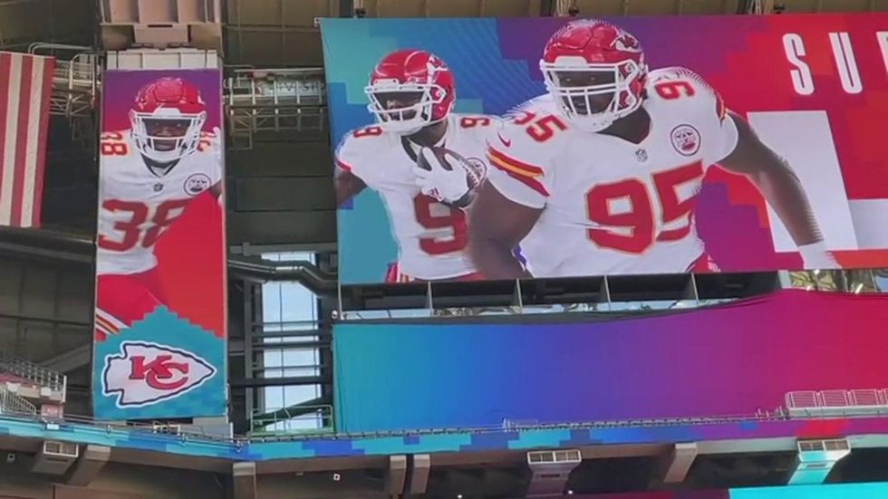 Native Americans renew protests of Kansas City Chiefs mascot ahead of Super  Bowl LVII