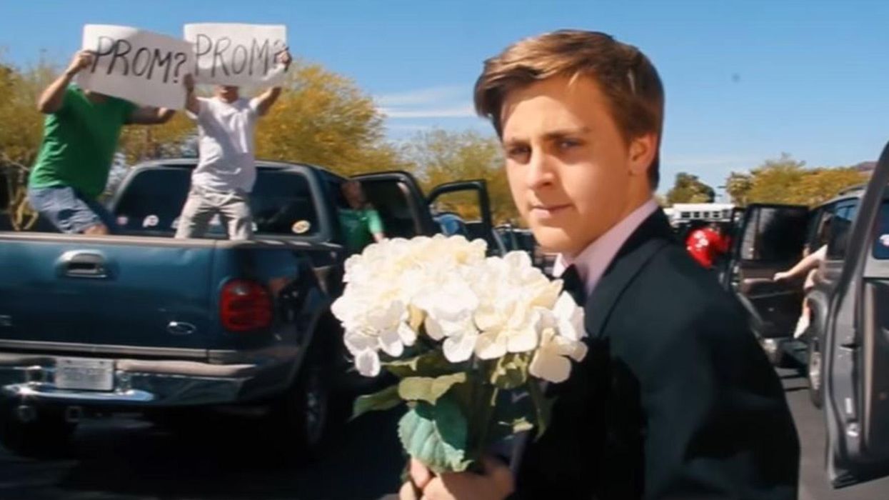 1245px x 700px - Teen asks Emma Stone to his school prom with an Oscar-worthy La La Land  spoof | indy100 | indy100