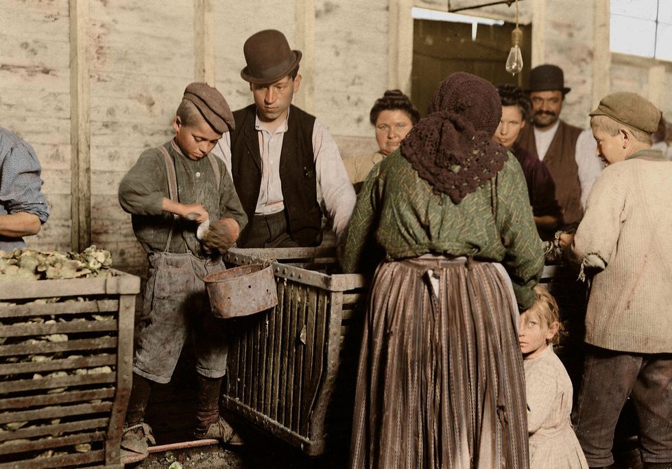 These colourised photos from 100 years ago will take your breath away