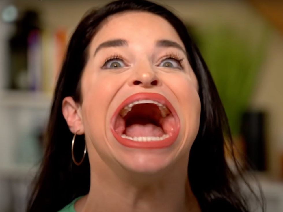 Tiktok Star Earns Guinness World Record For Having The Largest Mouth Indy100 7442