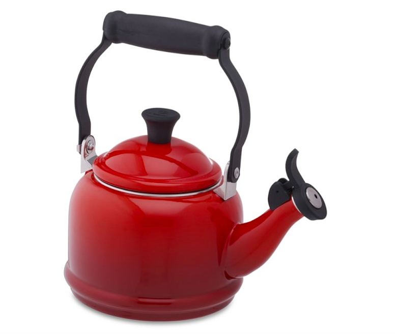 I saw the cutest tea kettle that I wish I bought🥺 where do you recommend  buying tea kettles from! : r/tea
